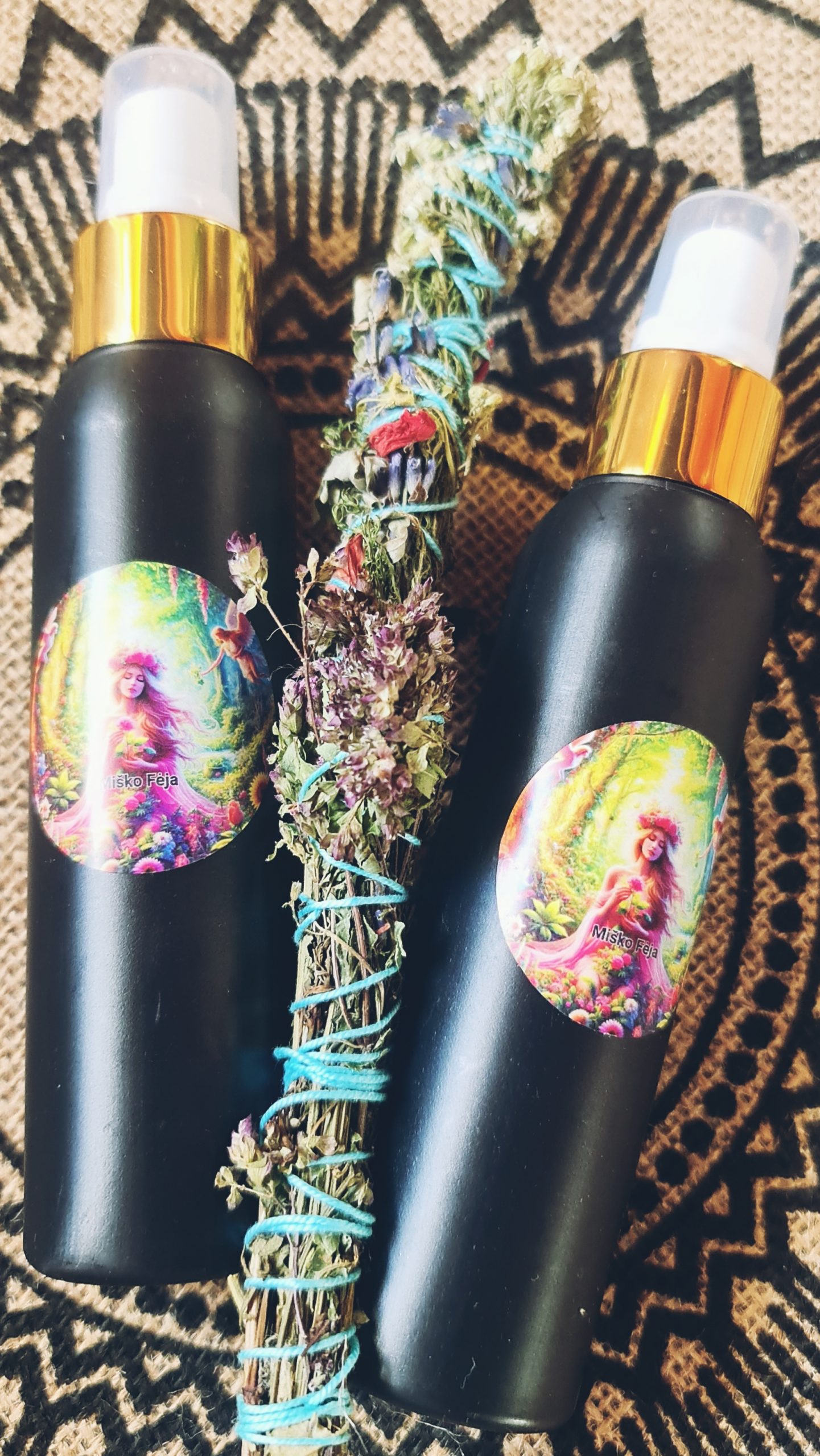 Natūralus plaukų augimą skatinantis serumas su žolelėmis, šilku ir vitaminu B5